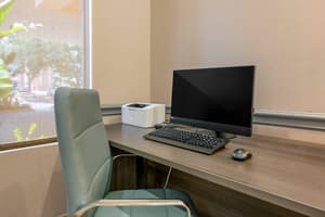 thumbnail: Business center