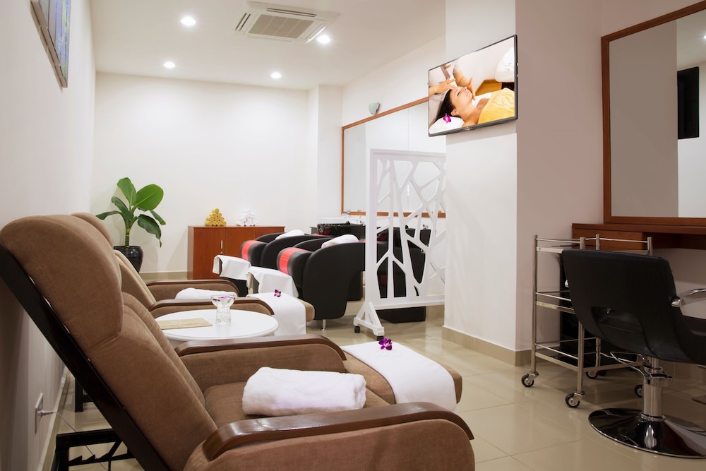 Nail salon