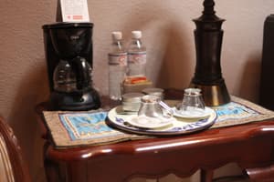 thumbnail: Room service - dining