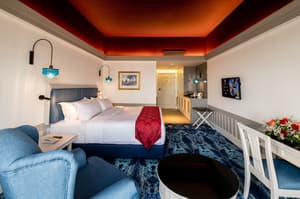 thumbnail: Room