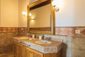 thumbnail: Bathroom sink
