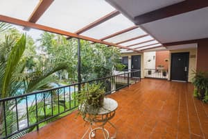 thumbnail: Terrace/patio