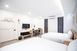 thumbnail: Room