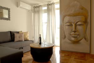 thumbnail: Living area