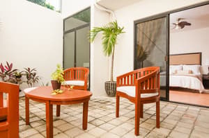 thumbnail: Terrace/patio