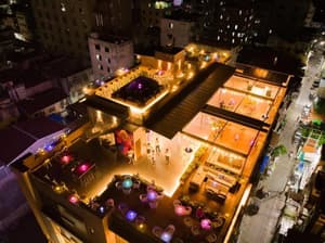 thumbnail: Bar (on property)