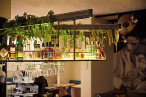thumbnail: Bar (on property)