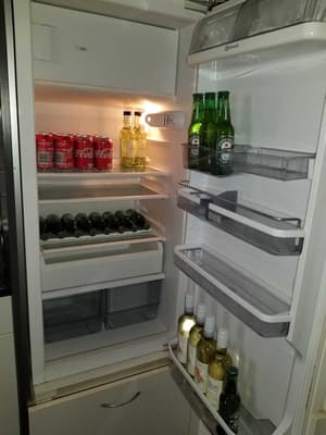 thumbnail: In-room dining