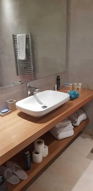 thumbnail: Bathroom