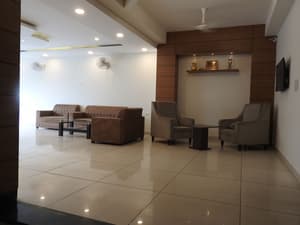 thumbnail: Reception hall
