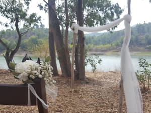 thumbnail: Outdoor wedding area