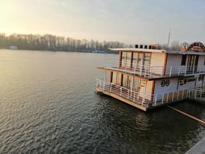 thumbnail: Lake