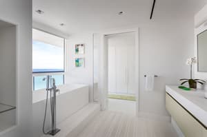 thumbnail: Deep soaking bathtub