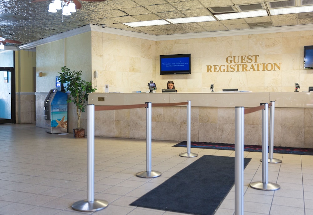 Check-in/check-out kiosk
