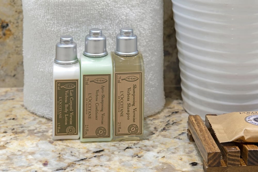 Bathroom amenities