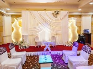 thumbnail: Indoor wedding
