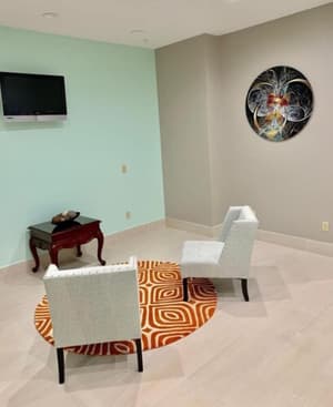 thumbnail: Lobby sitting area