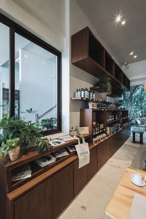 thumbnail: Interior detail