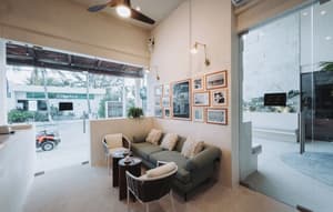 thumbnail: Interior detail