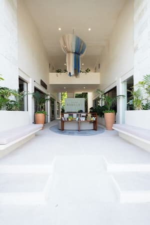 thumbnail: Dining room
