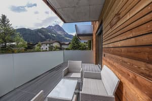thumbnail: Balcony view