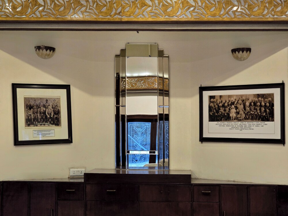 Banquet hall