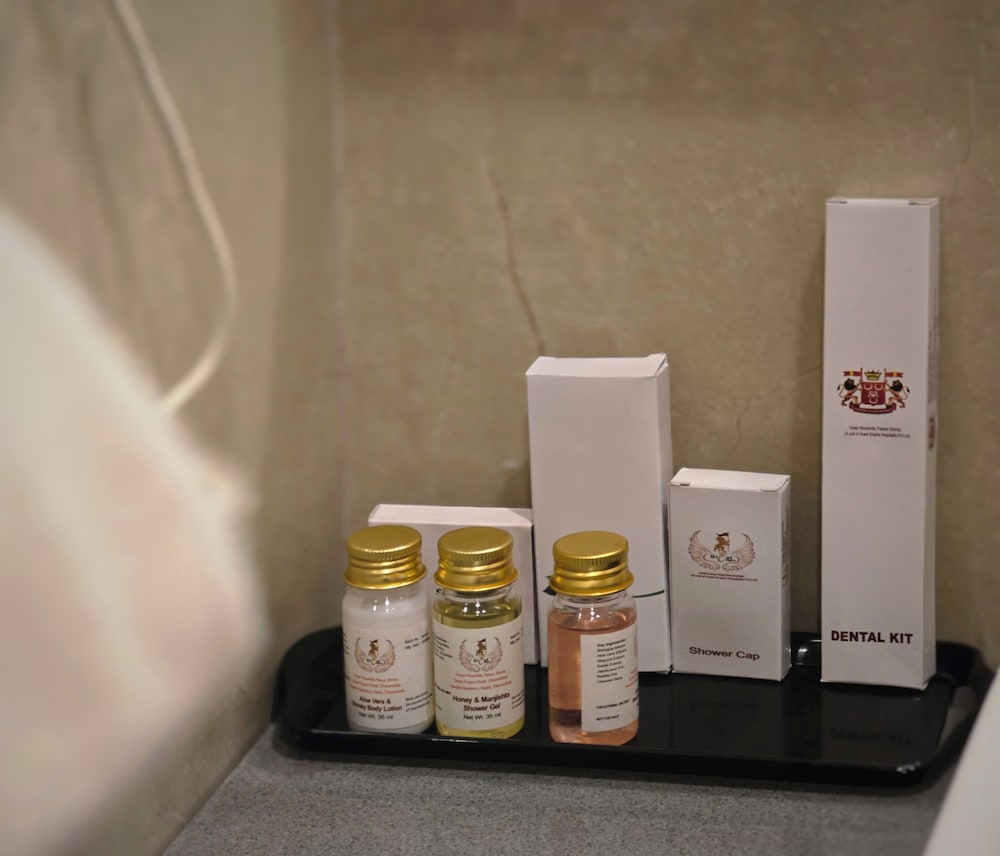 Bathroom amenities