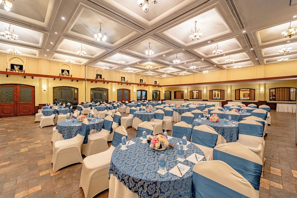 Banquet hall