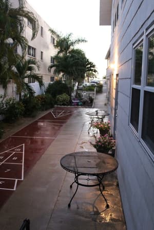 thumbnail: Courtyard view