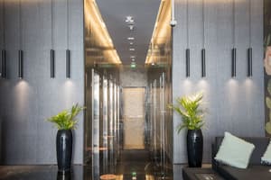 thumbnail: Interior entrance