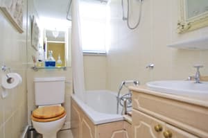 thumbnail: Bathroom
