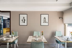 thumbnail: Breakfast area