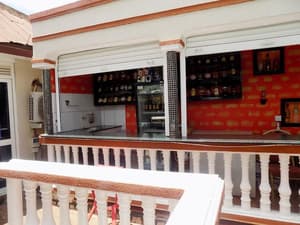 thumbnail: Bar (on property)