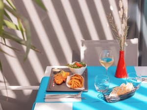 thumbnail: Restaurant