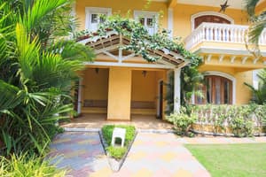 thumbnail: Property entrance
