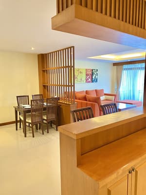 thumbnail: Bar (on property)