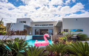 thumbnail: Exterior