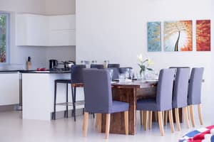 thumbnail: In-room dining