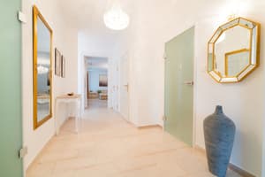 thumbnail: Hallway
