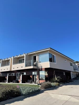 thumbnail: Front of property