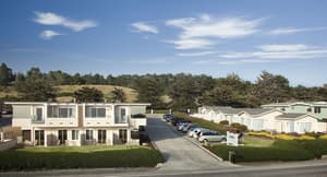 thumbnail: Exterior