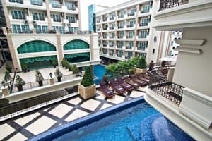thumbnail: Exterior detail