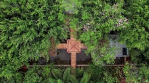 thumbnail: Exterior