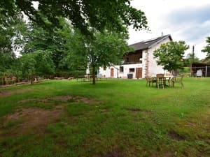 thumbnail: Property grounds