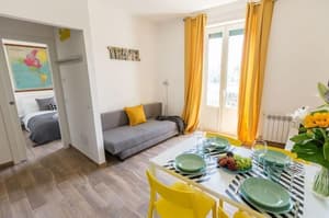 thumbnail: In-room dining