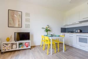 thumbnail: In-room dining