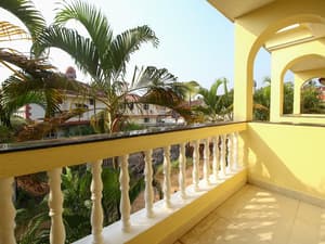 thumbnail: Balcony