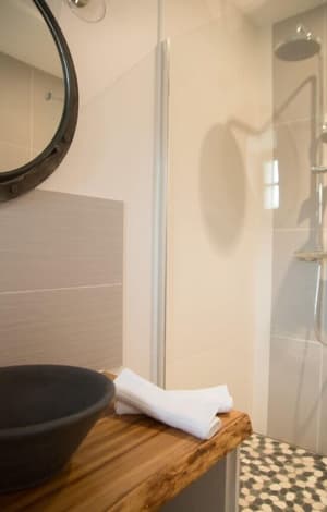 thumbnail: Bathroom sink