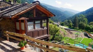 thumbnail: General view