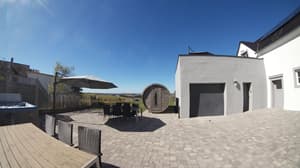 thumbnail: Terrace/patio
